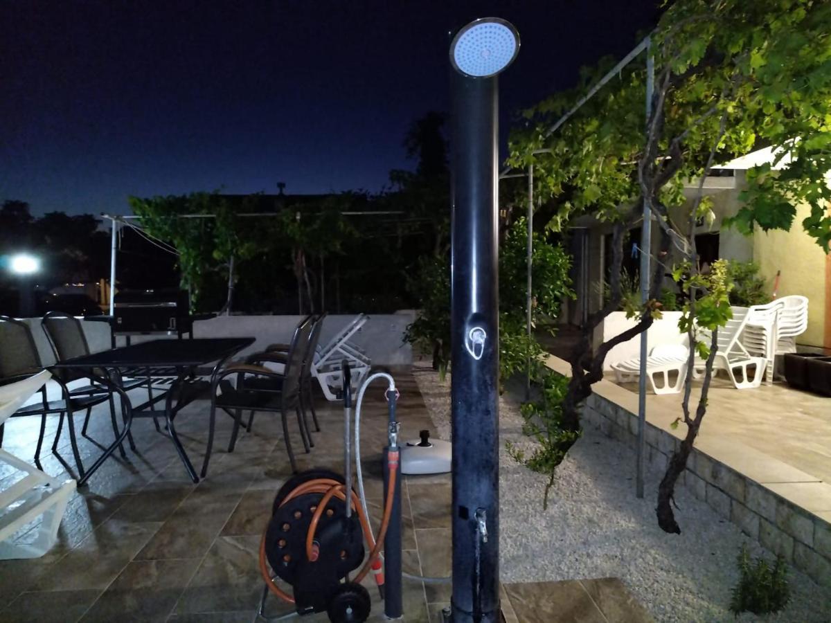 Apartmani Katarina Barbat na Rabu Luaran gambar