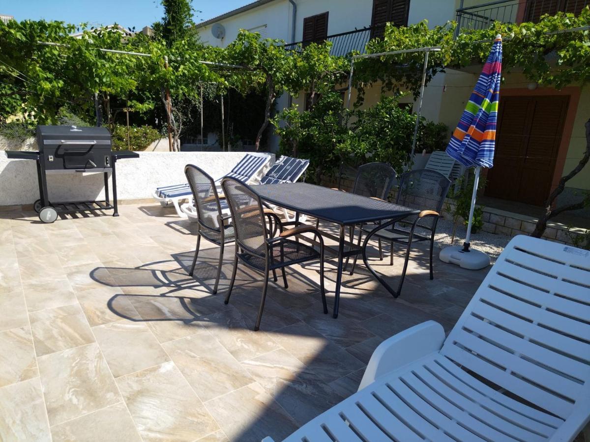 Apartmani Katarina Barbat na Rabu Luaran gambar