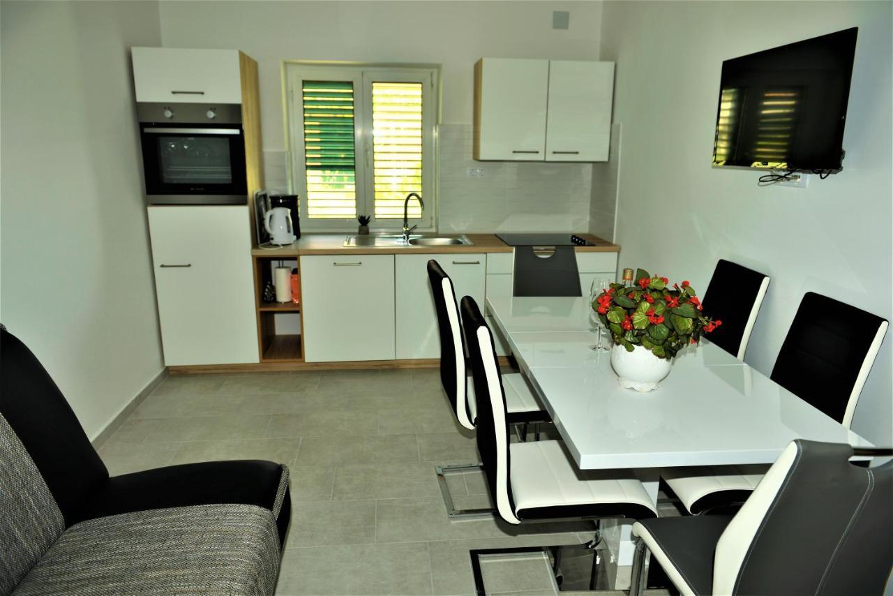 Apartmani Katarina Barbat na Rabu Luaran gambar