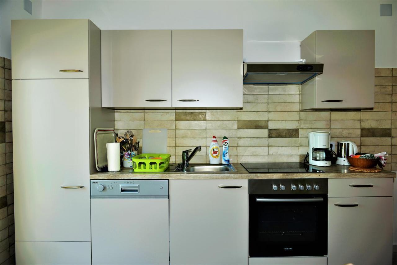 Apartmani Katarina Barbat na Rabu Luaran gambar